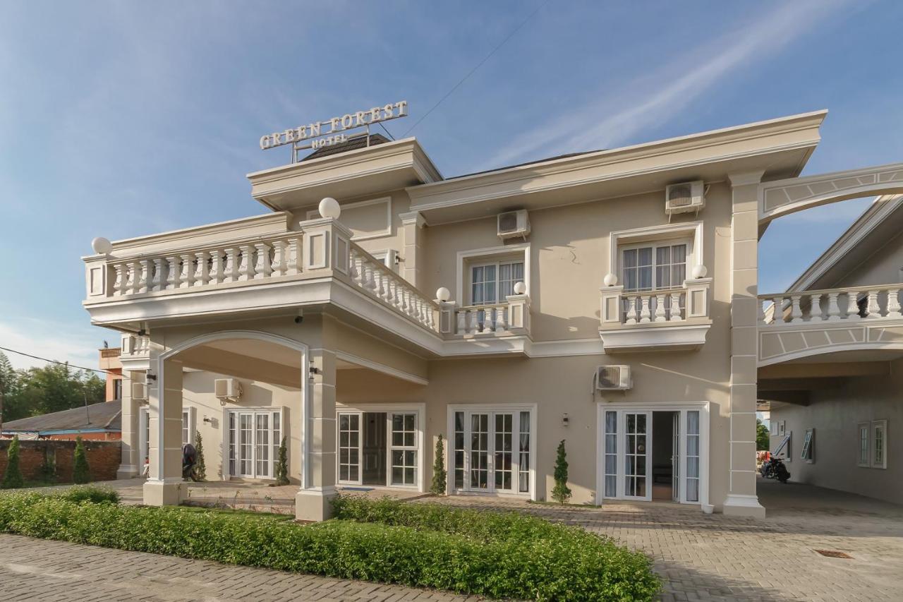 Green Forest Hotel Tebing Tinggi Exterior photo